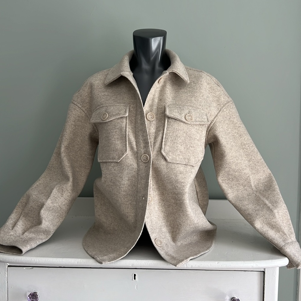 Super soft and cozy shacket!